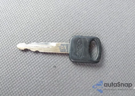 2005 Ford F250 Super Duty z USA, uszkodzony, nr VIN 1FTSW21PX5EC67932